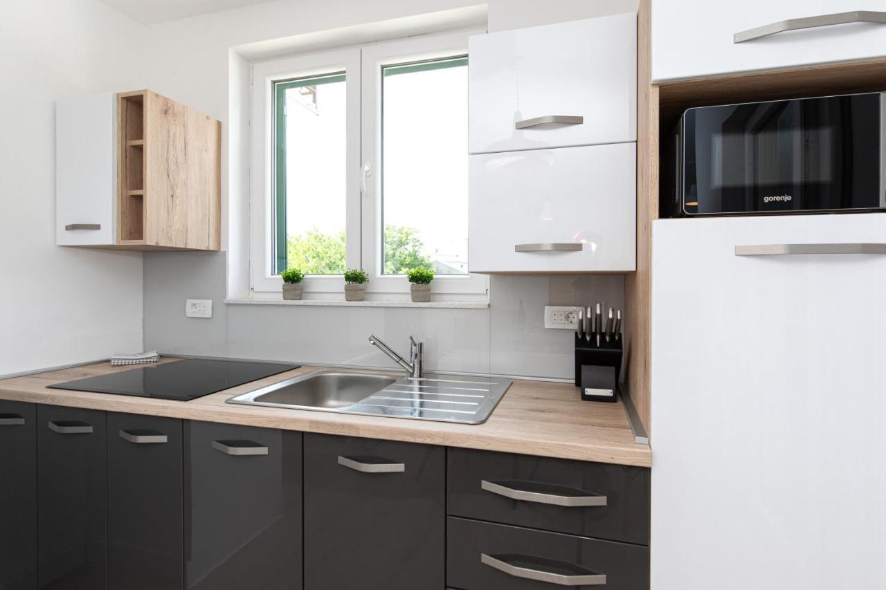 Sea Point Villa Ivan Kornic Ngoại thất bức ảnh